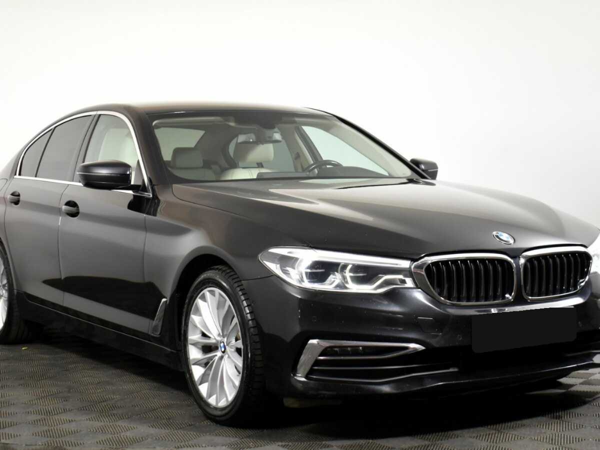 BMW 5 серии 2019 года с пробегом. Фото: #2