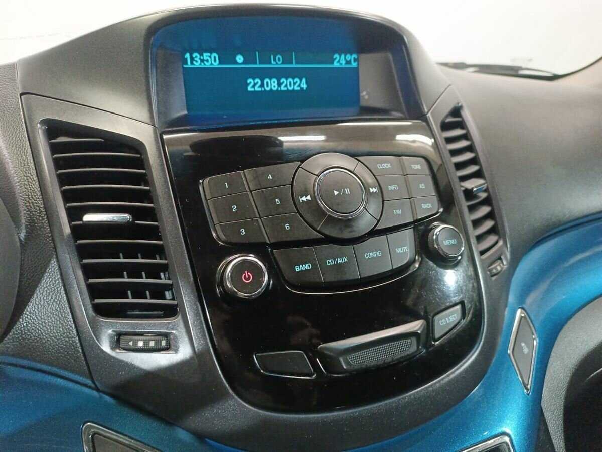 Б/У Шевроле Орландо 2012 года. Фото: #12