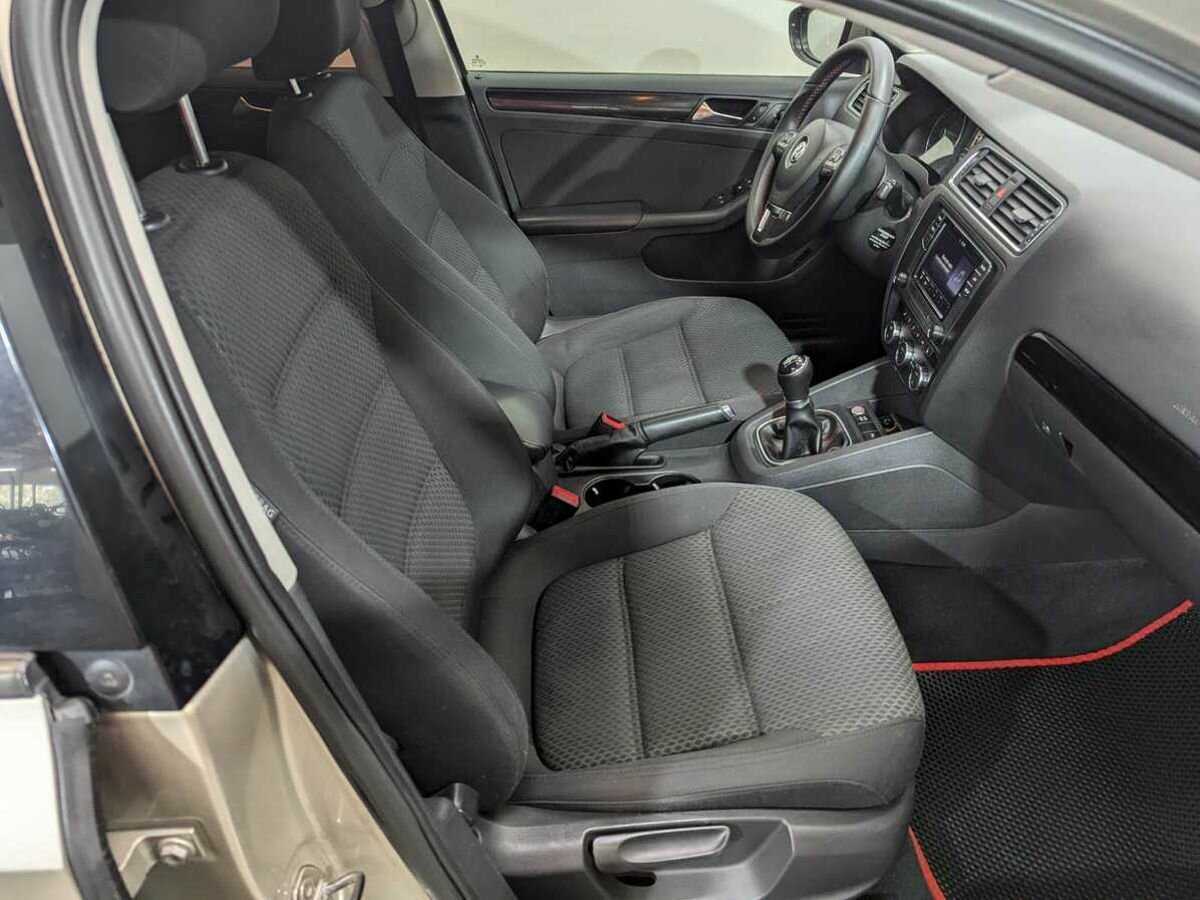 Б/У Фольксваген Джетта 2012 года. Фото: #7