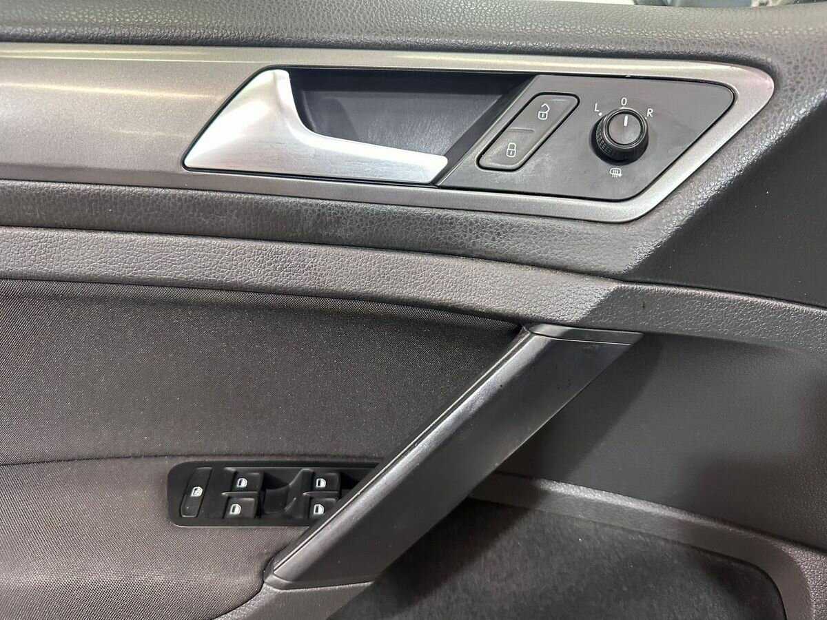 Volkswagen Golf 2013 года с пробегом. Фото: #13