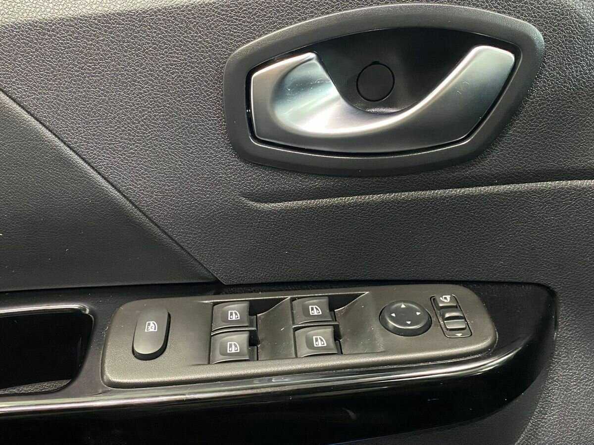 Б/У Рено Каптюр 2021 года. Фото: #17