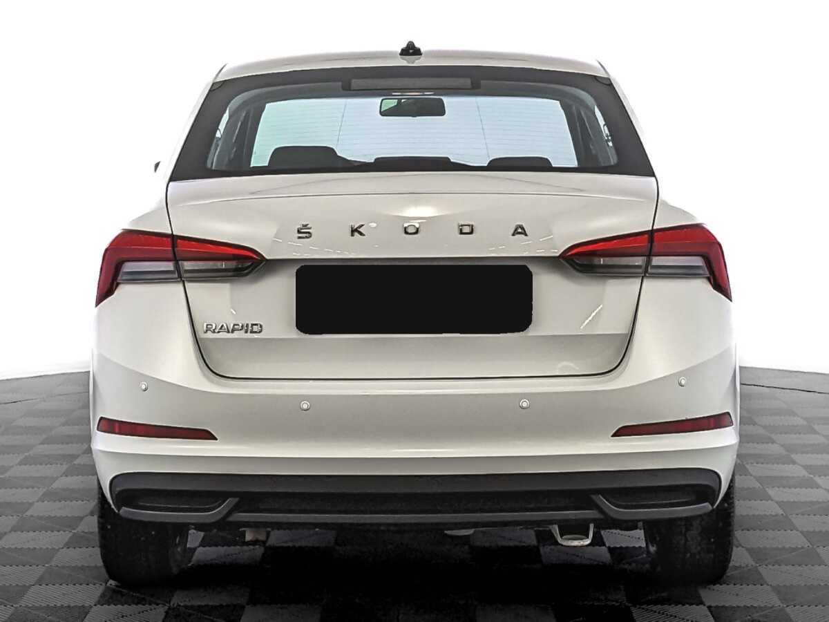 Б/У Шкода Рапид 2021 года. Фото: #5