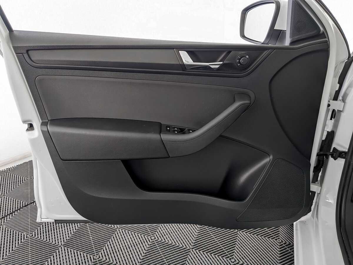 Б/У Шкода Рапид 2021 года. Фото: #14