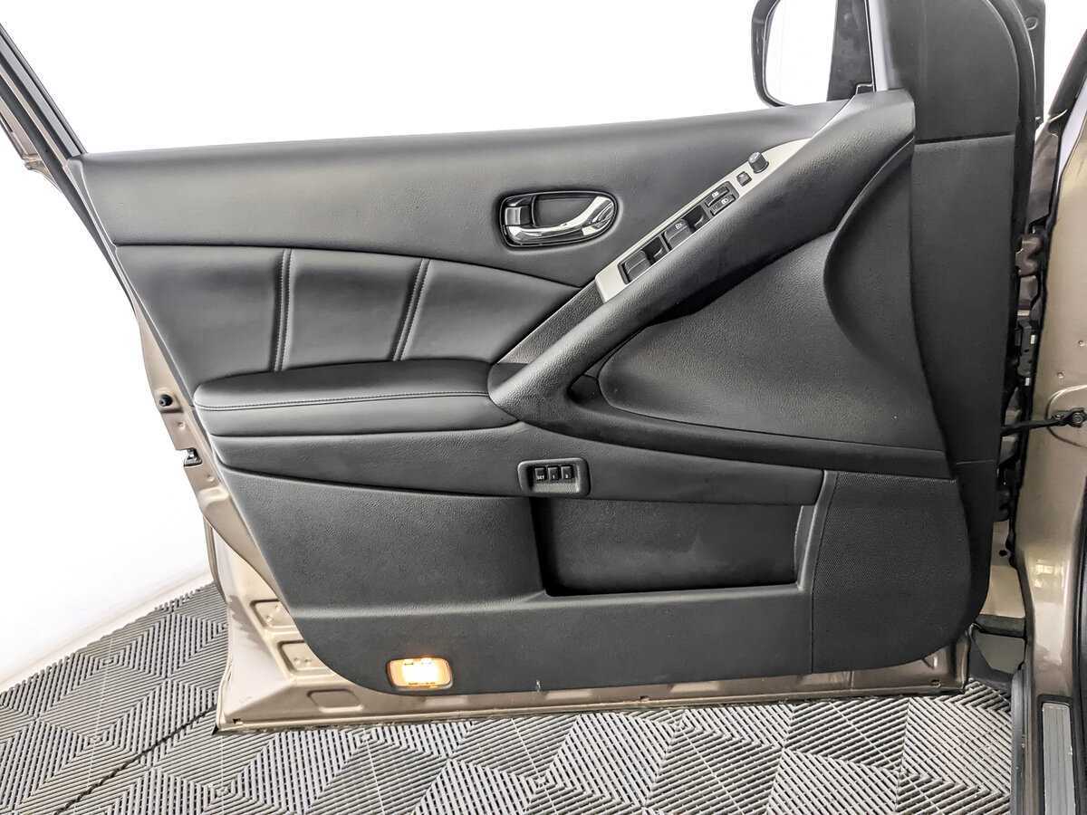 Б/У Ниссан Мурано 2015 года. Фото: #13