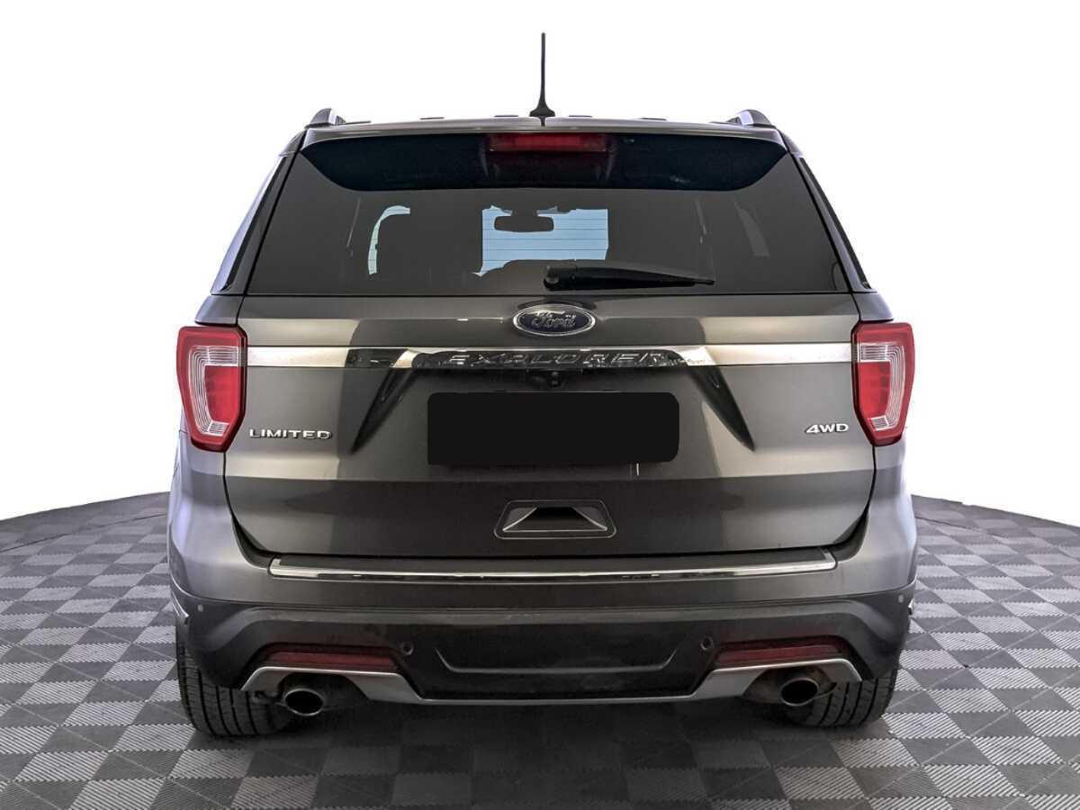 Ford Explorer 2017 года с пробегом. Фото: #5