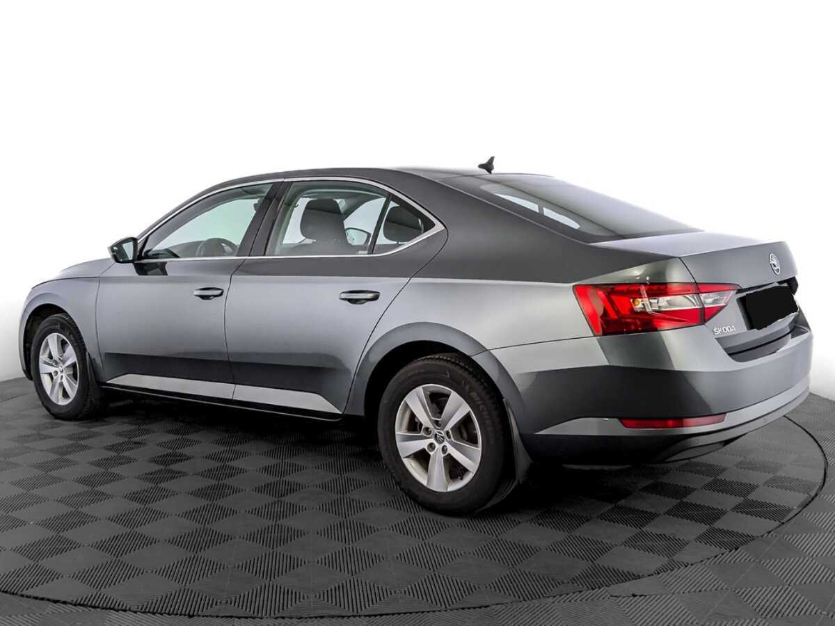 Б/У Шкода Суперб 2018 года. Фото: #6