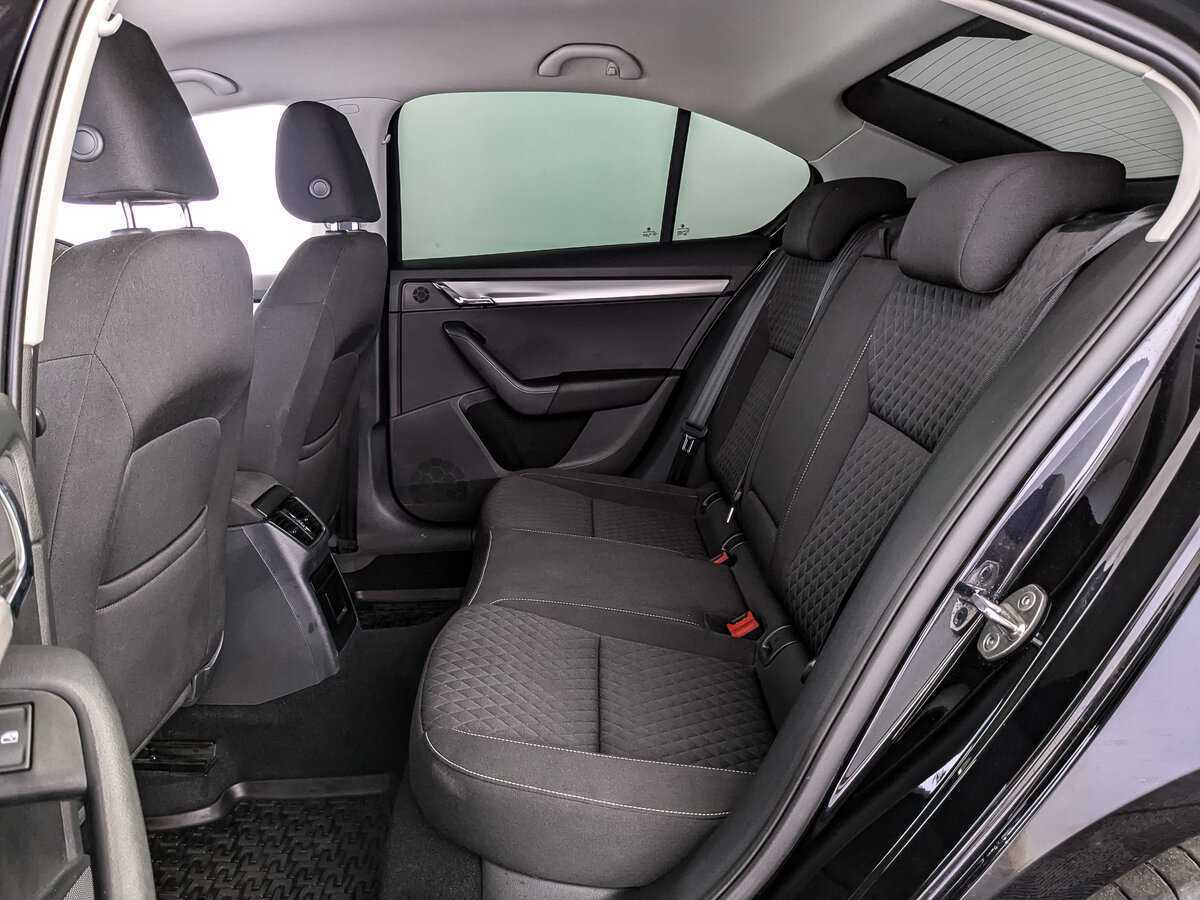 Б/У Шкода Октавия 2016 года. Фото: #9