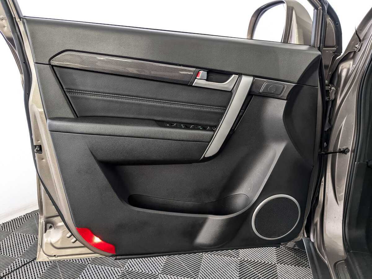 Б/У Шевроле Каптива 2015 года. Фото: #14