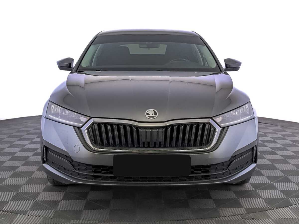 Б/У Шкода Октавия 2021 года. Фото: #1