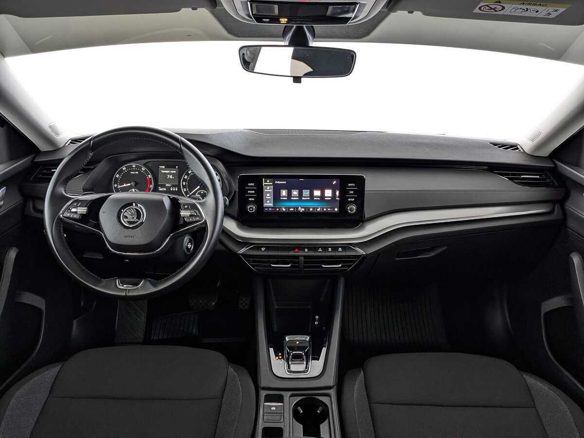 Б/У Шкода Октавия 2021 года. Фото: #9