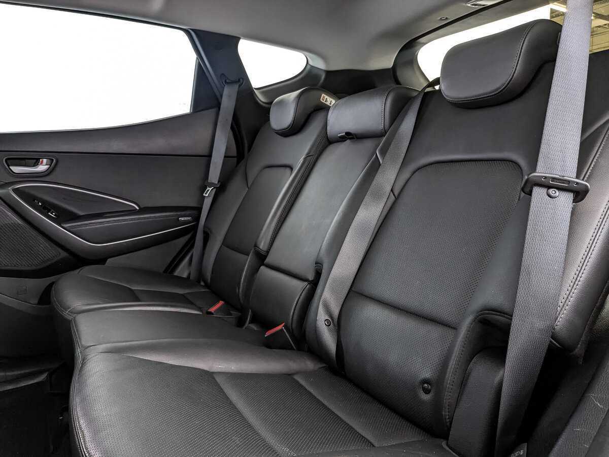 Б/У Хендай Санта Фе 2017 года. Фото: #9