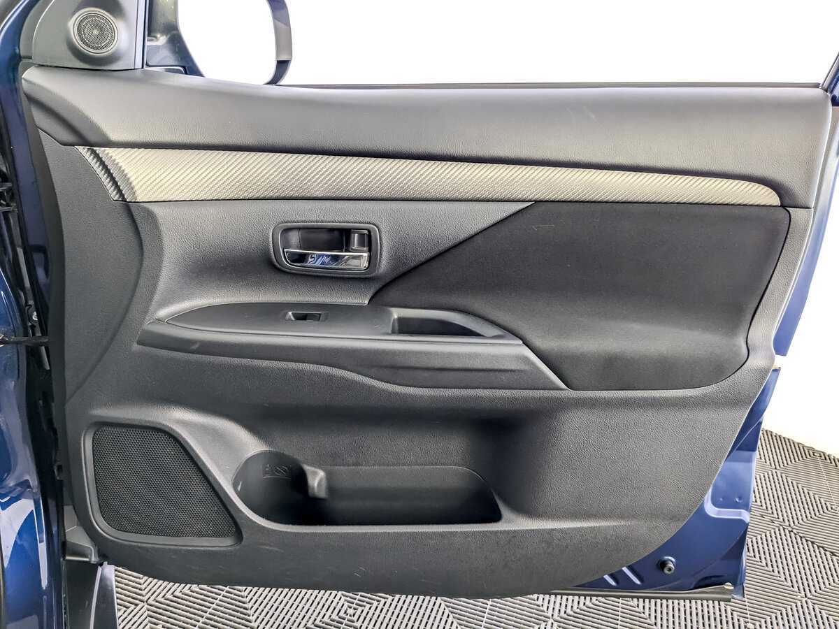 Mitsubishi Outlander 2014 года с пробегом. Фото: #19
