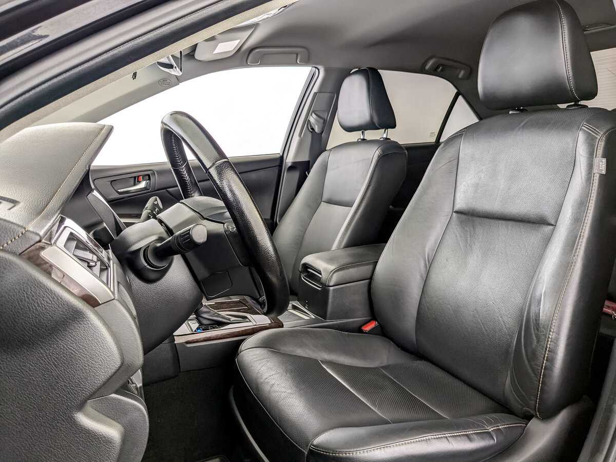 Б/У Тойота Камри 2016 года. Фото: #15