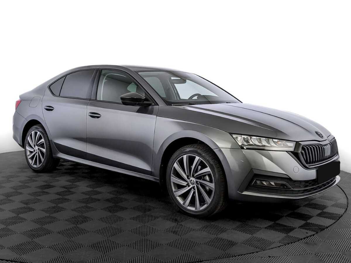 Б/У Шкода Октавия 2021 года. Фото: #2