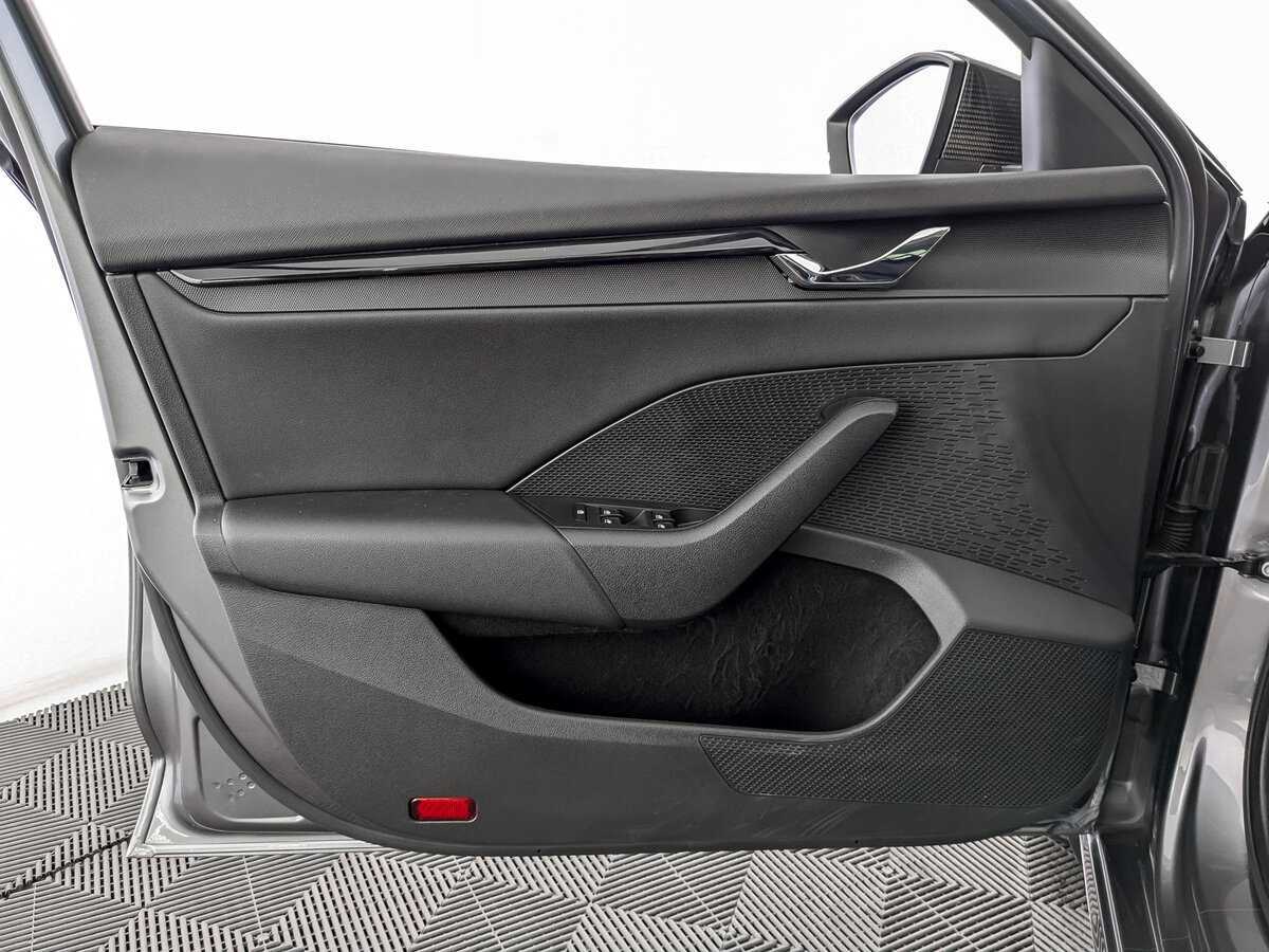 Б/У Шкода Октавия 2021 года. Фото: #14