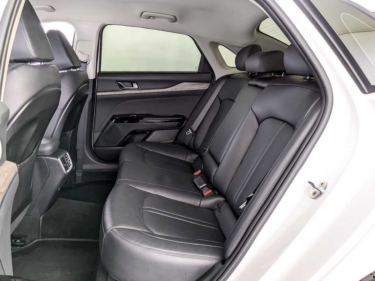 Б/У Киа К5 2021 года. Фото: #9