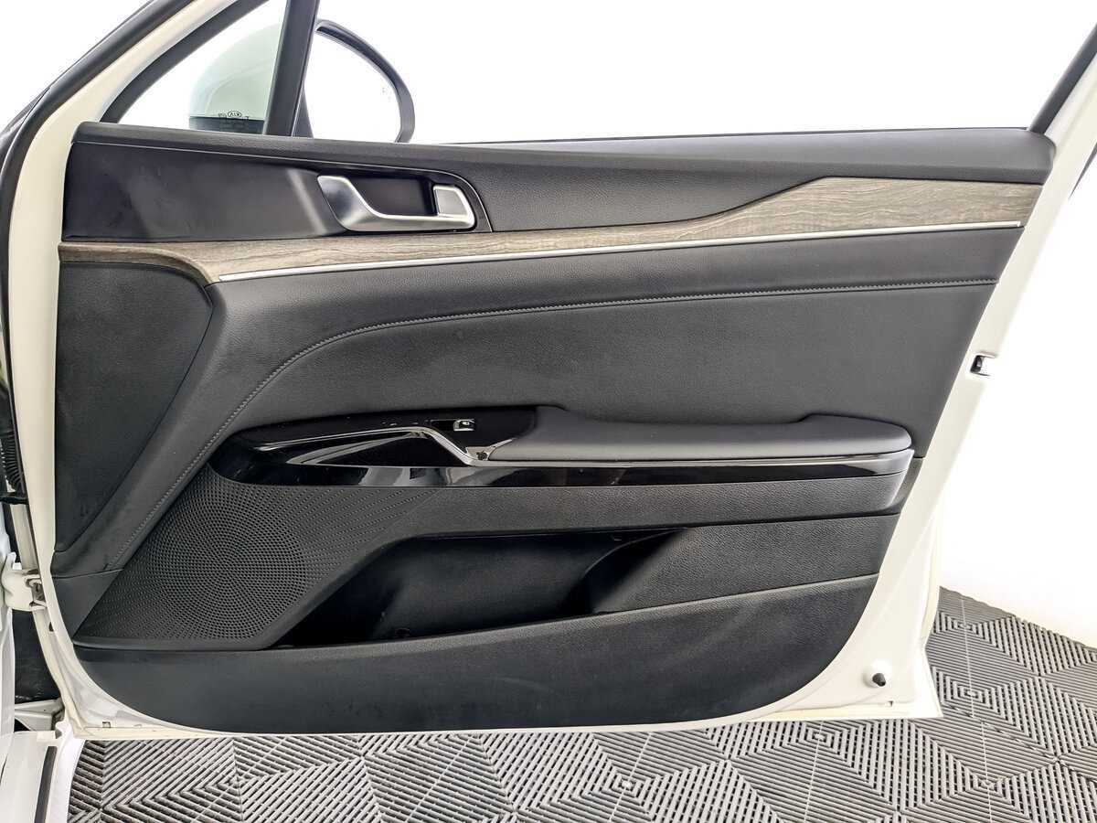 Б/У Киа К5 2021 года. Фото: #15