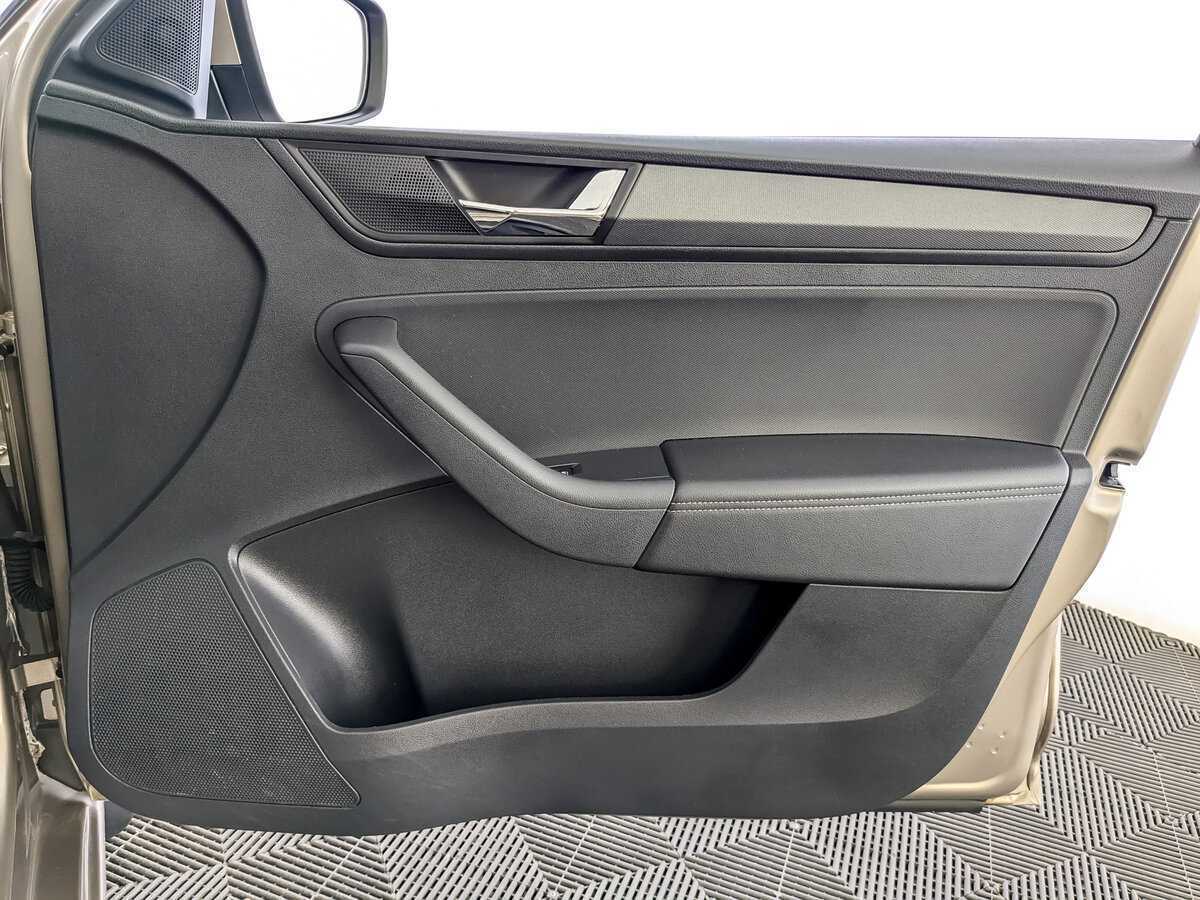 Б/У Шкода Рапид 2020 года. Фото: #18