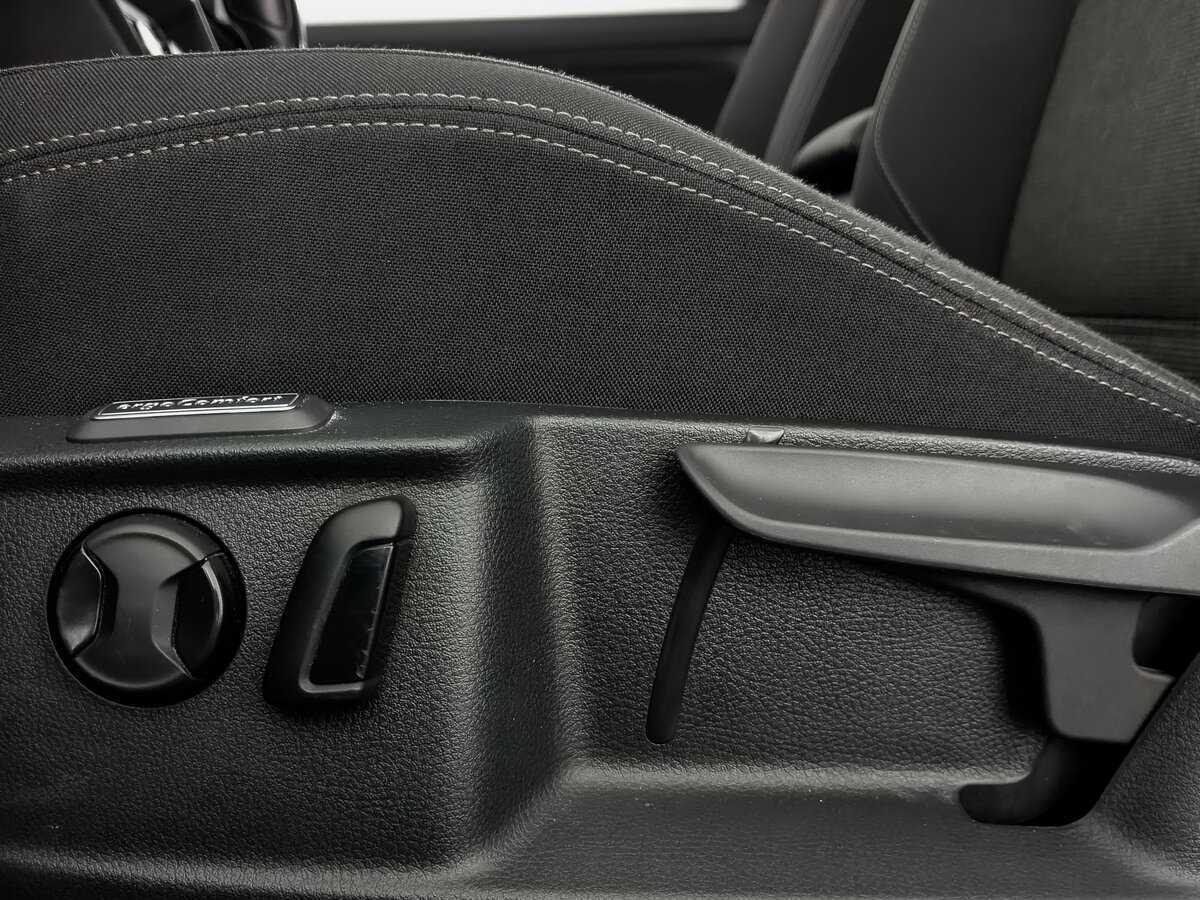 Б/У Фольксваген Пассат 2018 года. Фото: #21