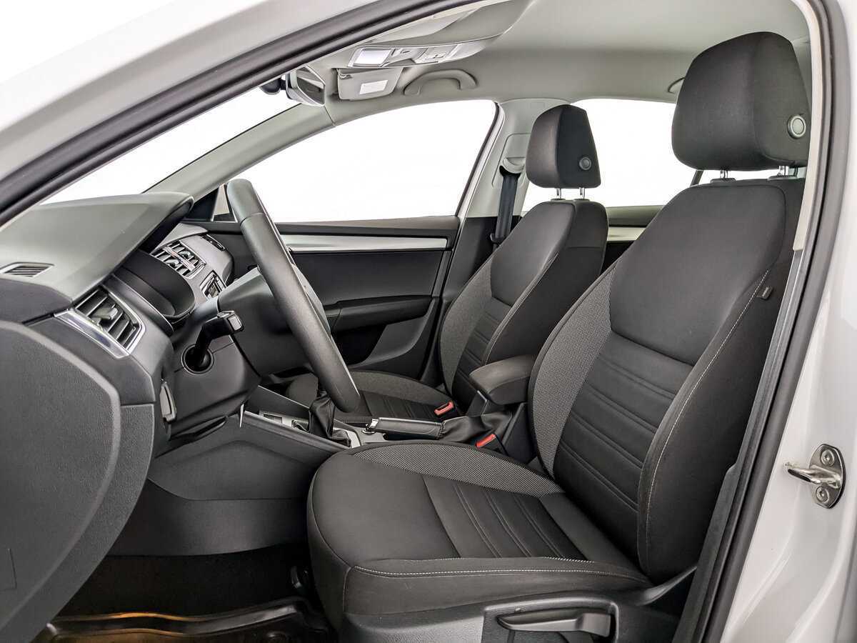 Б/У Шкода Октавия 2019 года. Фото: #15