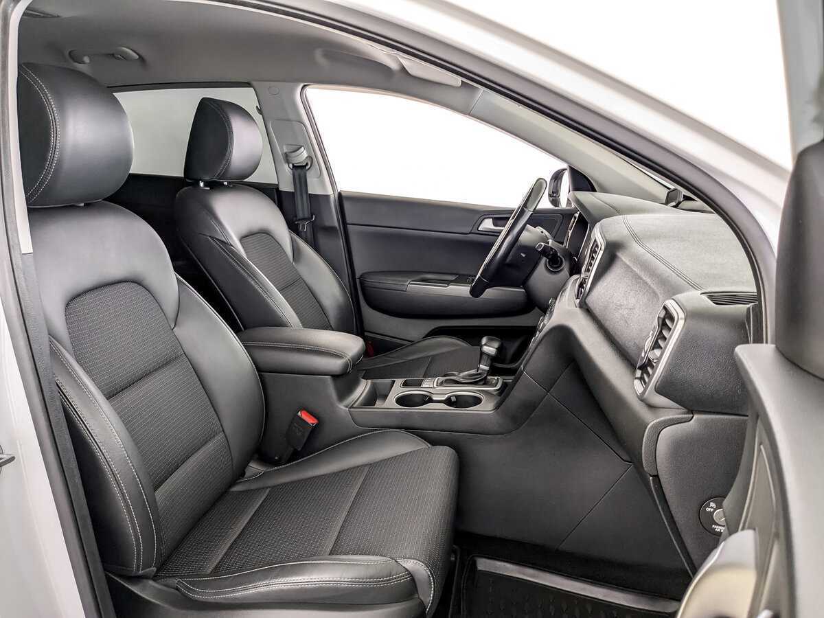 Б/У Киа Спортейдж 2018 года. Фото: #17