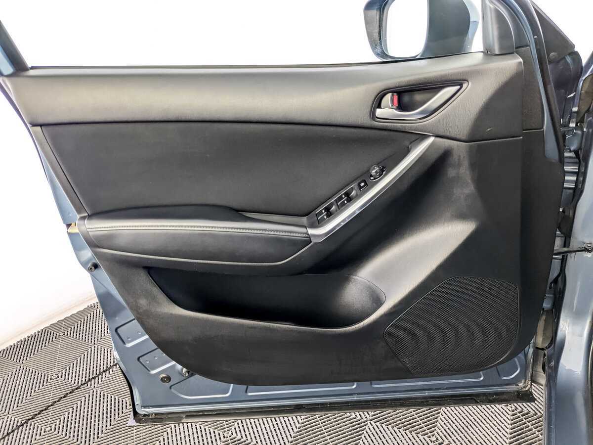 Б/У Мазда Ц-Икс-5 2017 года. Фото: #14