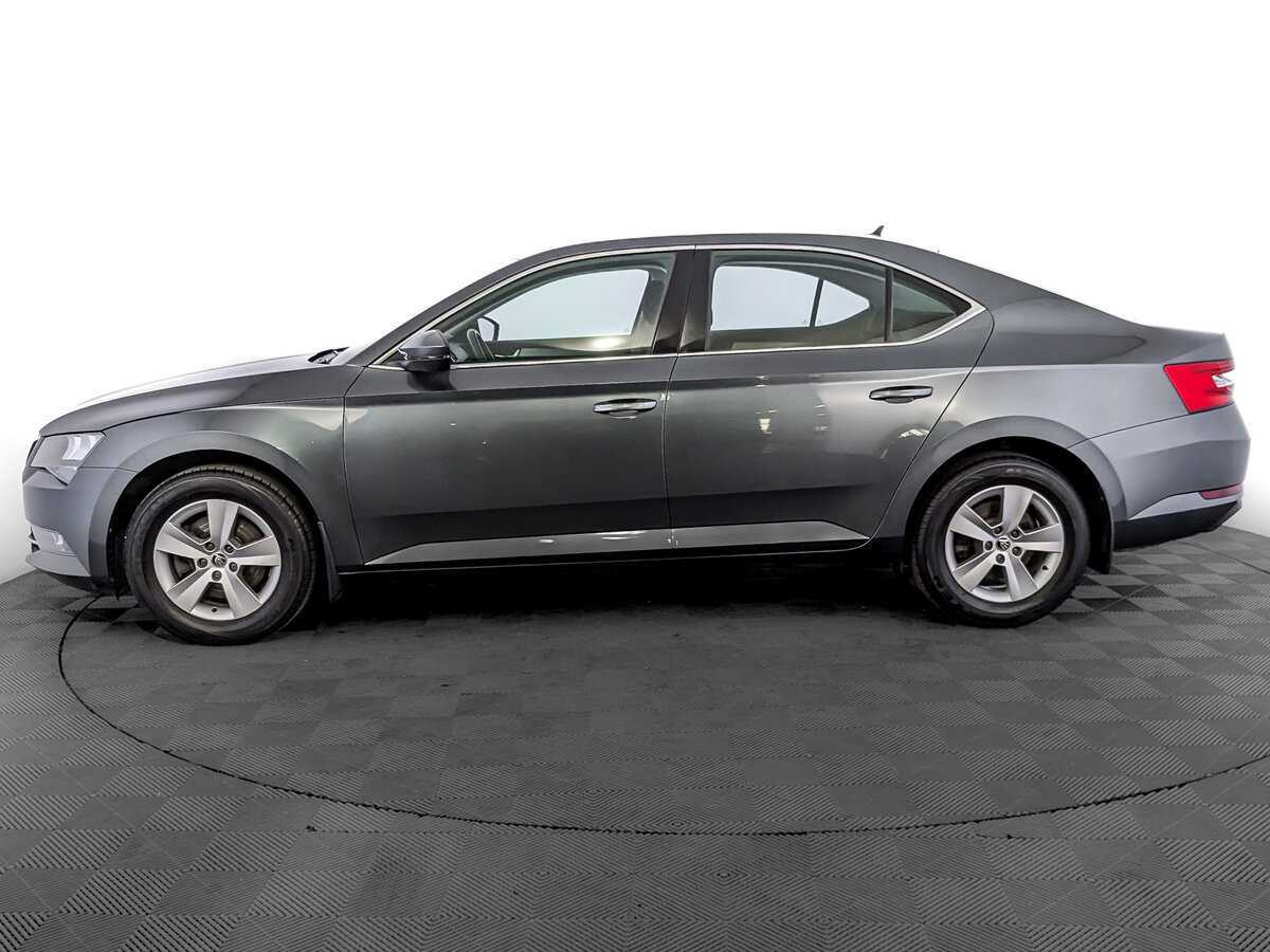 Б/У Шкода Суперб 2019 года. Фото: #7