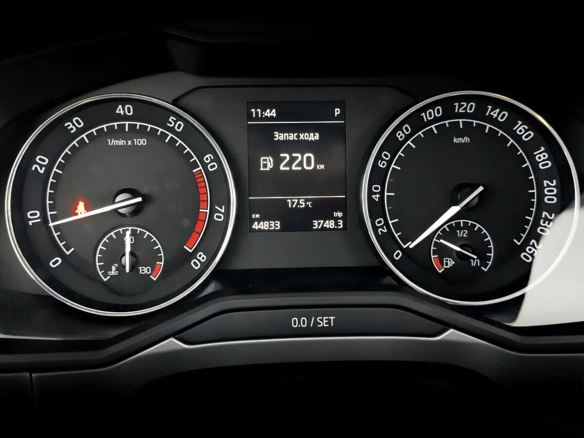 Б/У Шкода Суперб 2019 года. Фото: #10