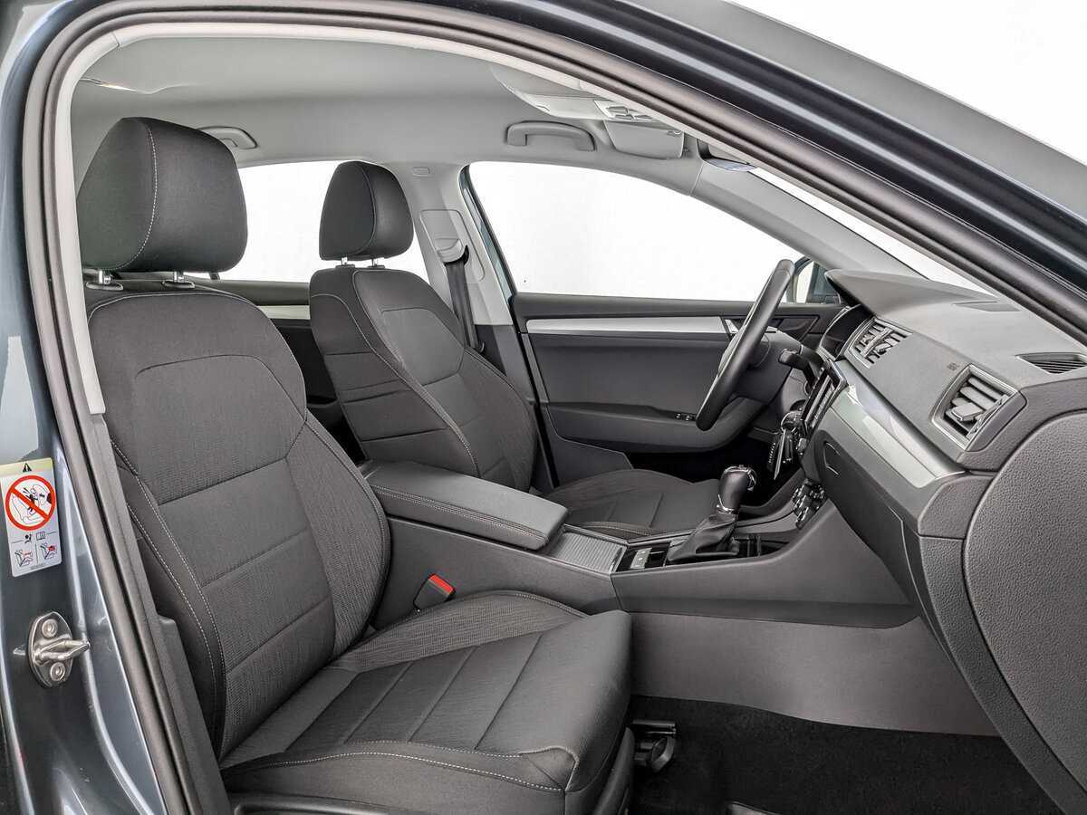 Б/У Шкода Суперб 2019 года. Фото: #18