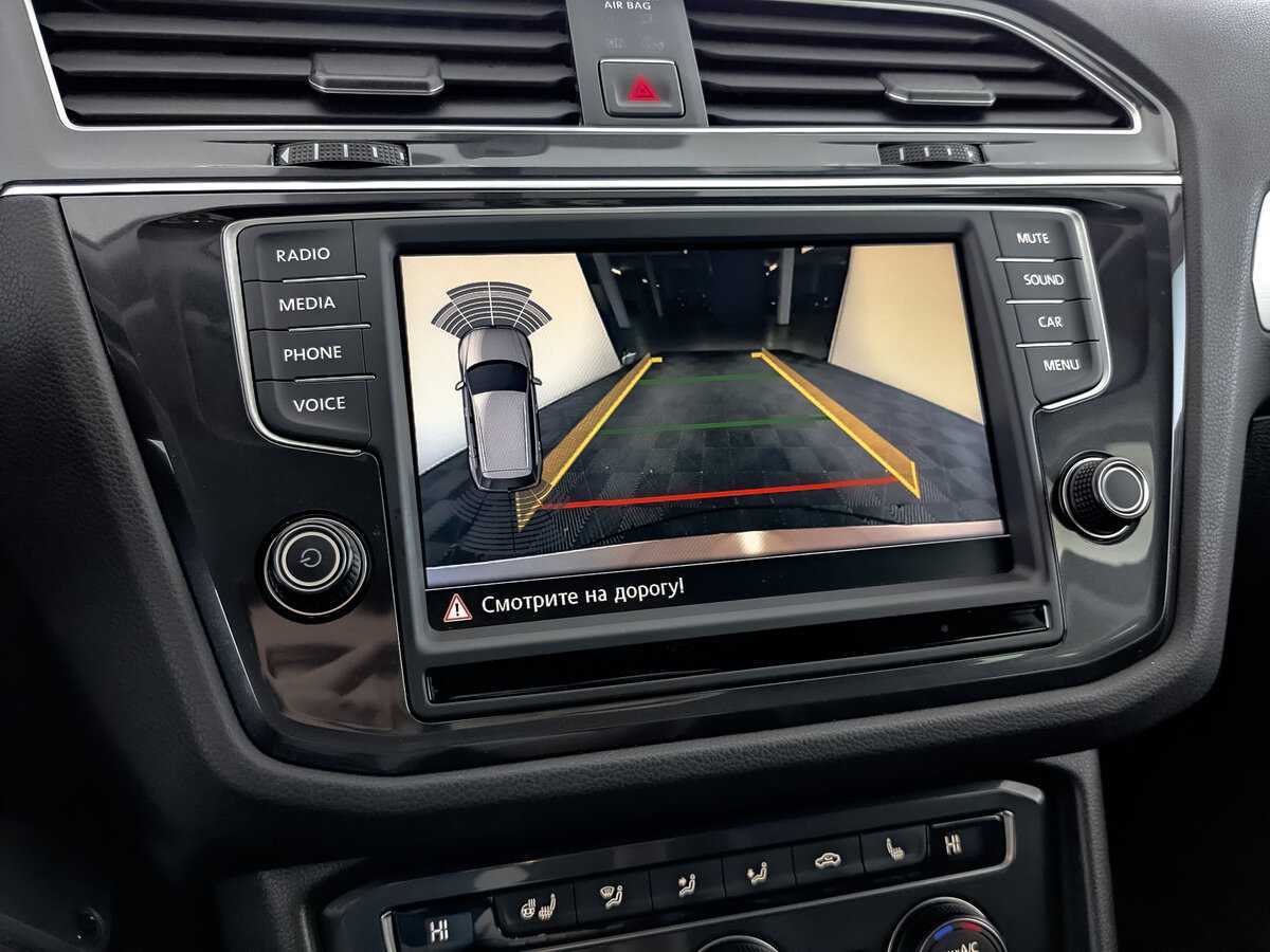 Б/У Фольксваген Тигуан 2017 года. Фото: #22