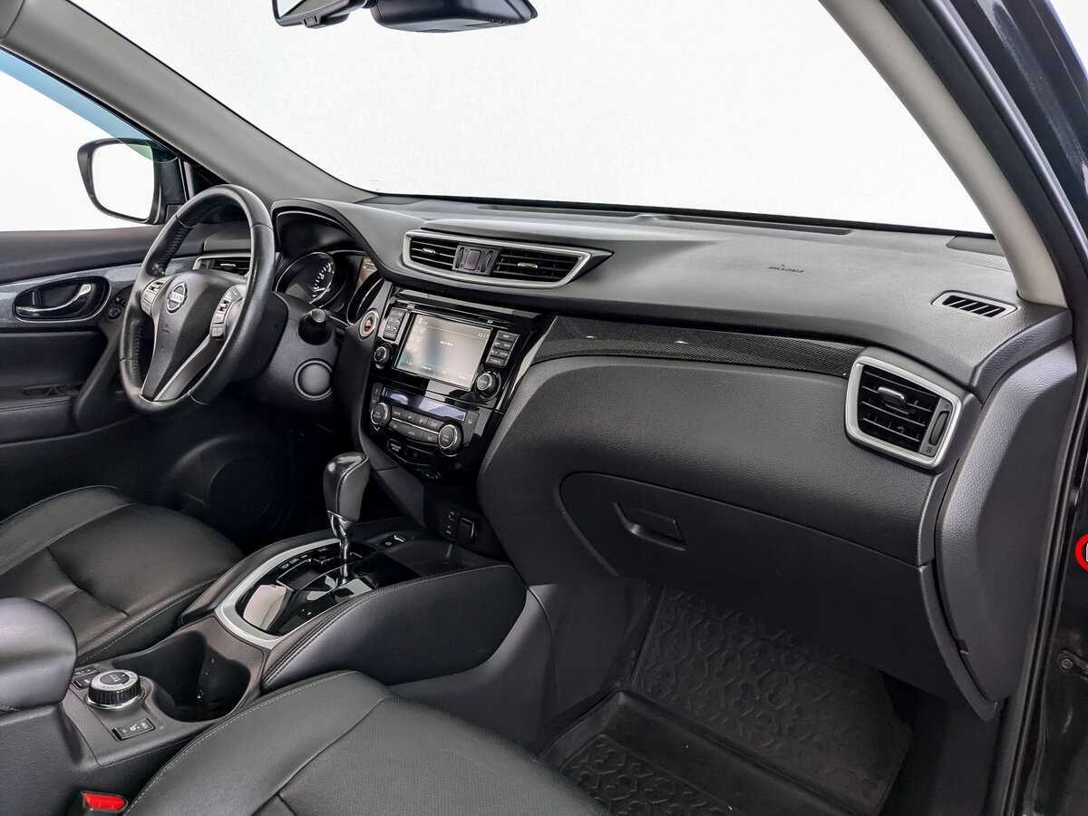 Б/У Ниссан Икс-Трейл 2017 года. Фото: #8