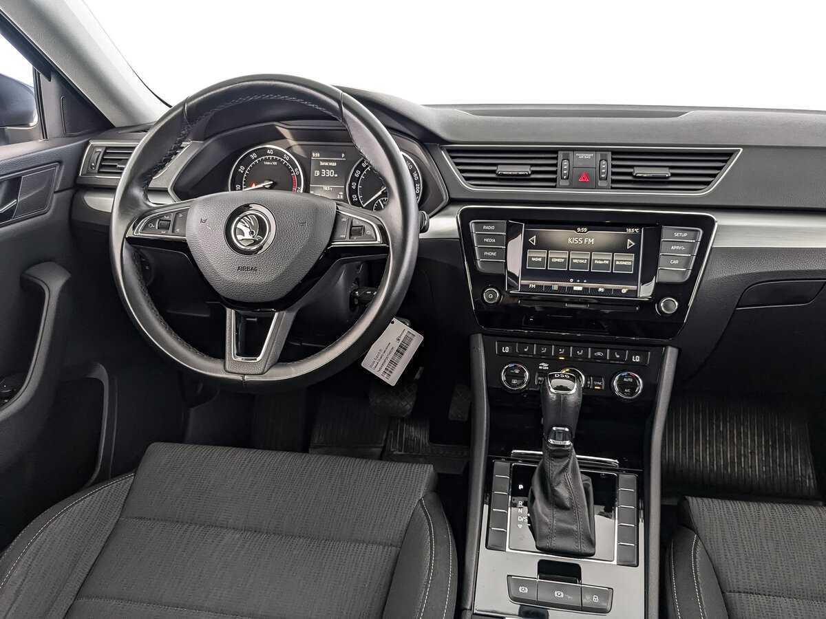 Б/У Шкода Суперб 2019 года. Фото: #16