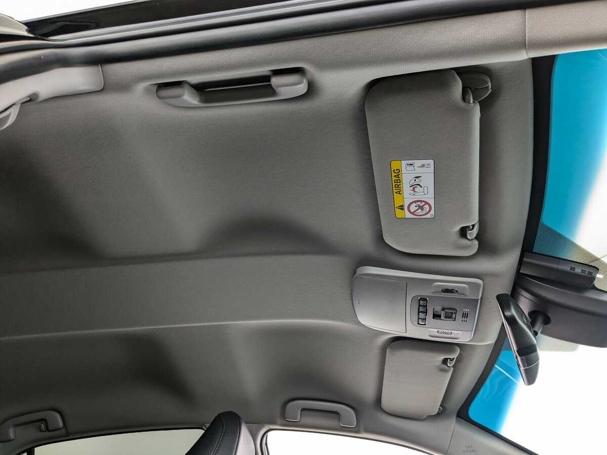 Toyota Camry 2020 года с пробегом. Фото: #18