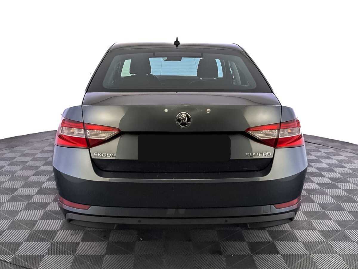 Б/У Шкода Суперб 2018 года. Фото: #5