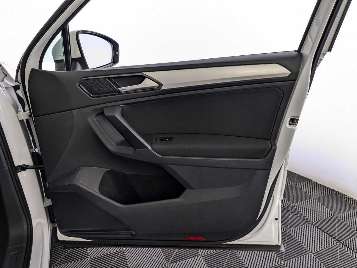 Б/У Фольксваген Тигуан 2017 года. Фото: #20