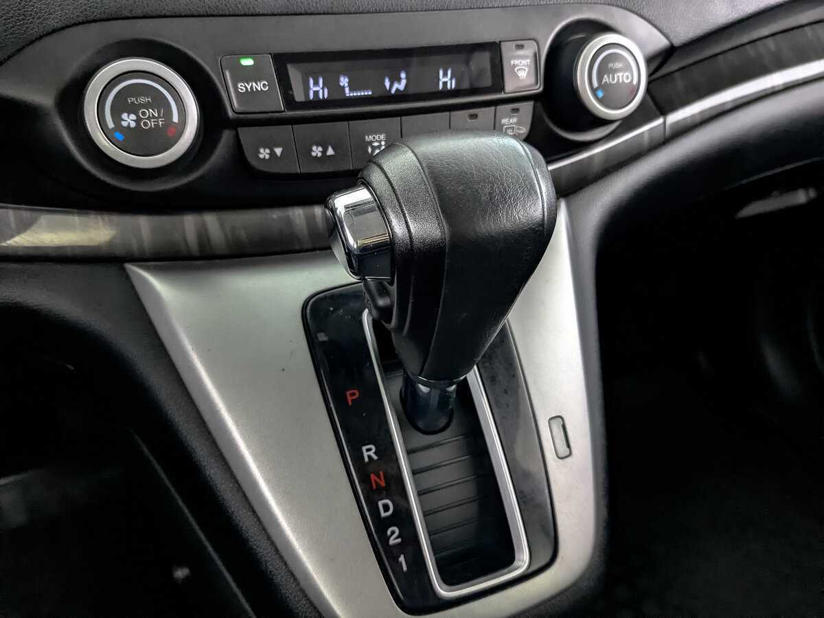 Б/У Хонда ЦР-В 2013 года. Фото: #22