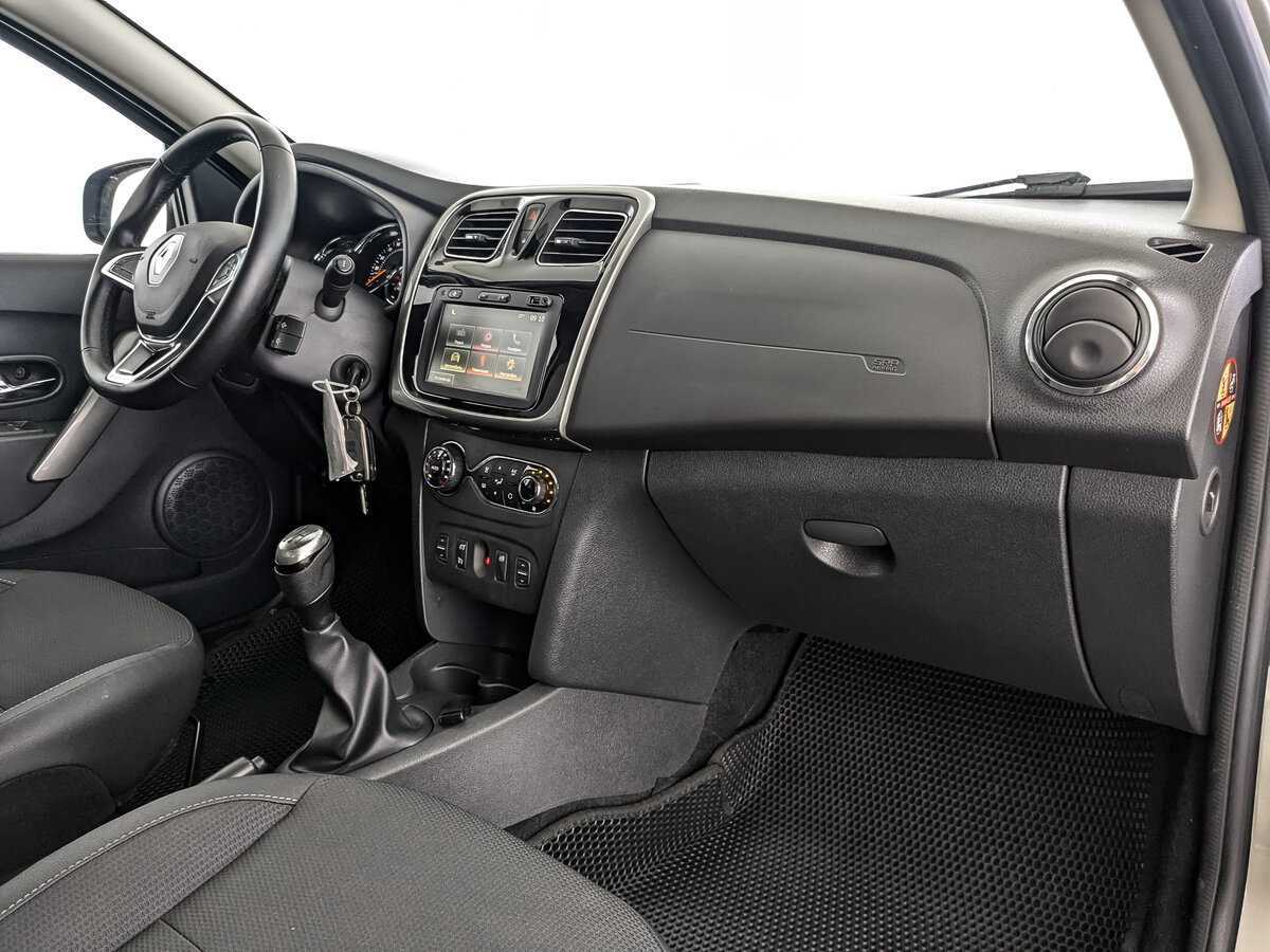 Б/У Рено Логан 2020 года. Фото: #8