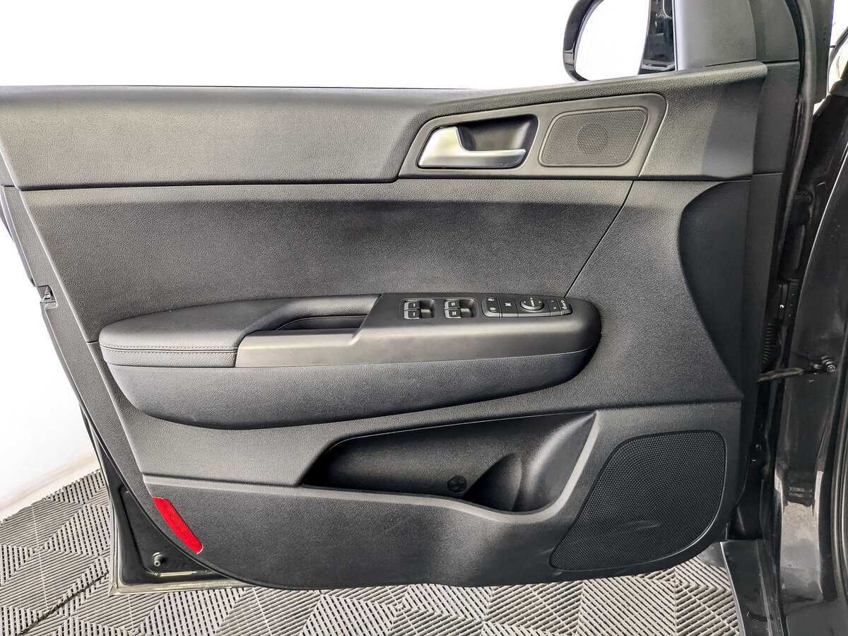 Б/У Киа Спортейдж 2020 года. Фото: #14