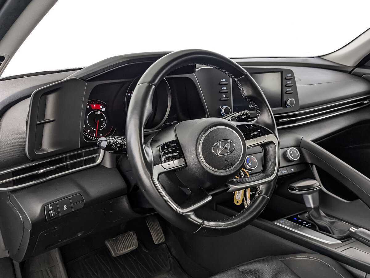 Б/У Хендай Елантра 2021 года. Фото: #10