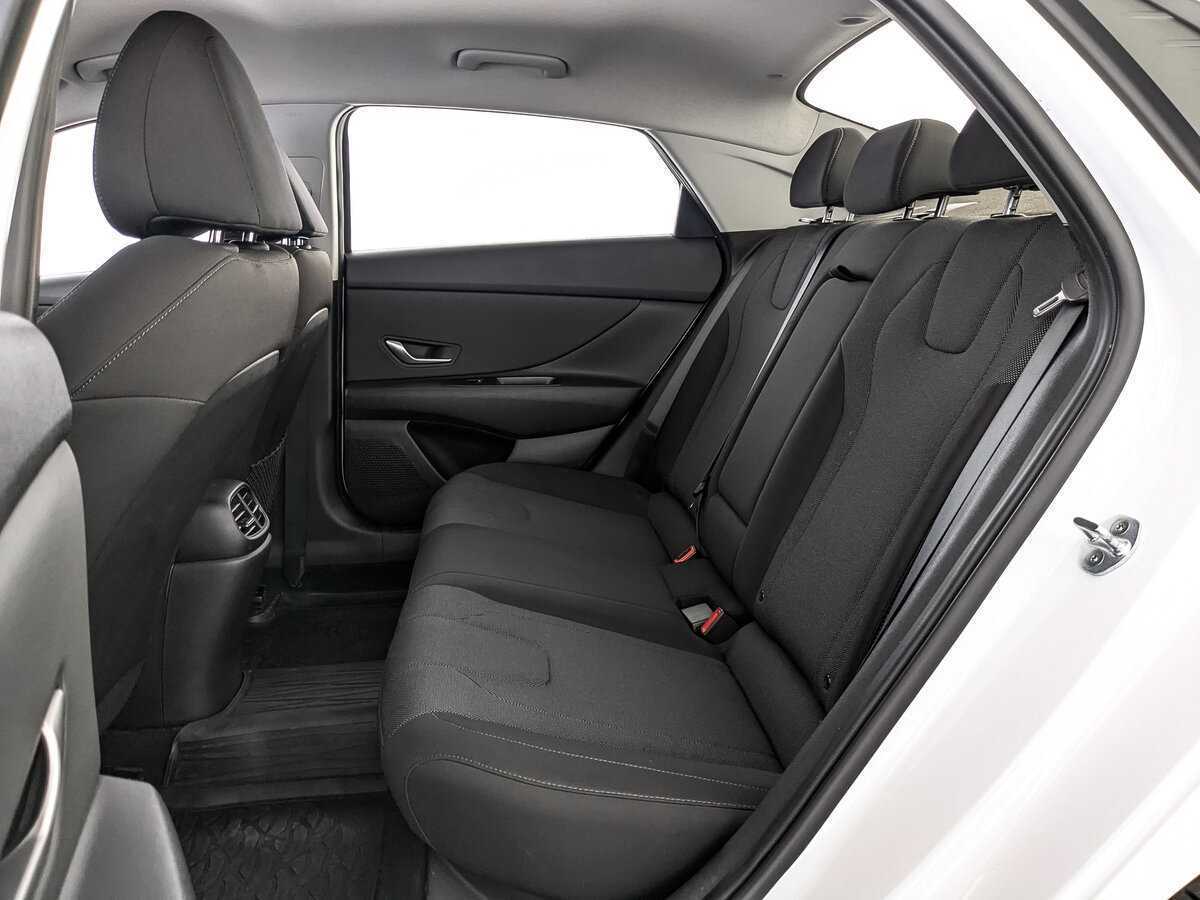 Б/У Хендай Елантра 2021 года. Фото: #13