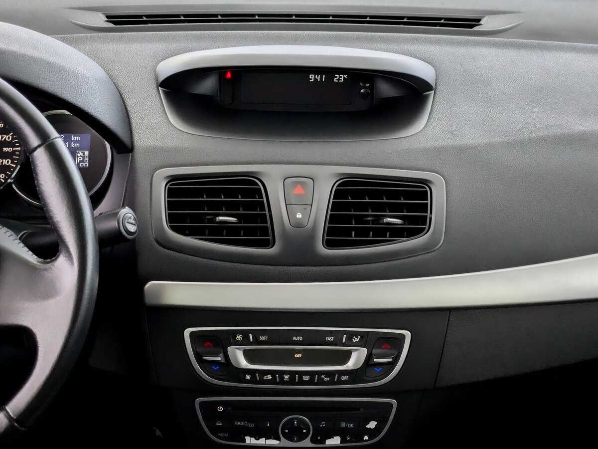 Б/У Рено Флюенс 2012 года. Фото: #12