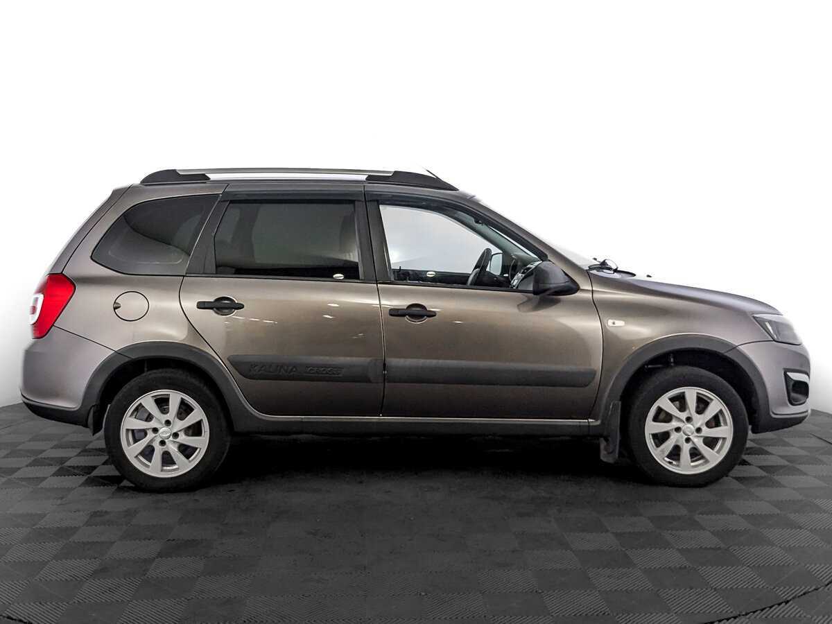 Б/У Лада (ВАЗ) Калина 2017 года. Фото: #3