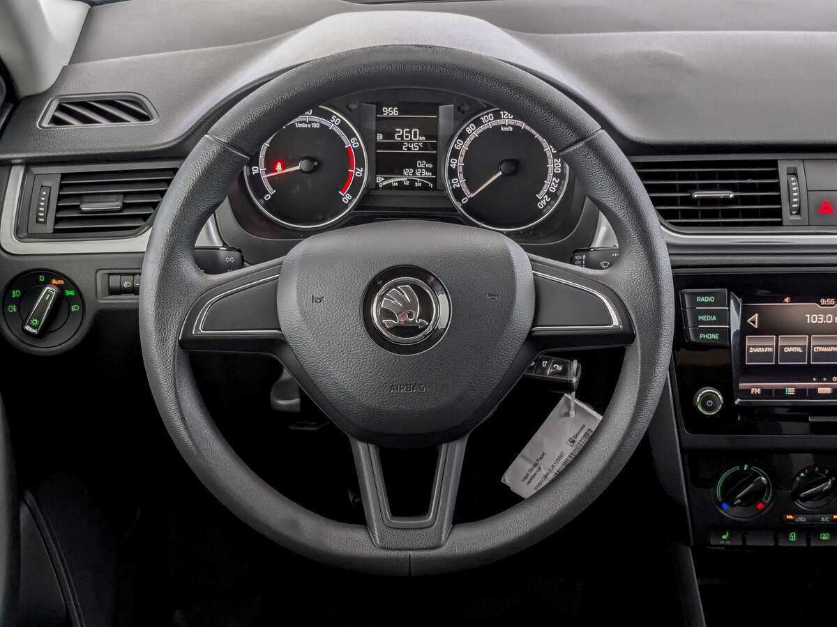 Б/У Шкода Рапид 2018 года. Фото: #16