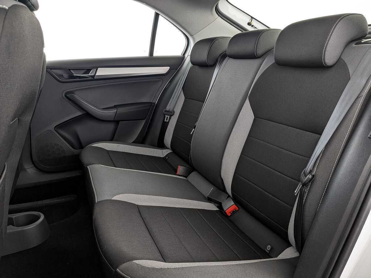 Б/У Шкода Рапид 2019 года. Фото: #13