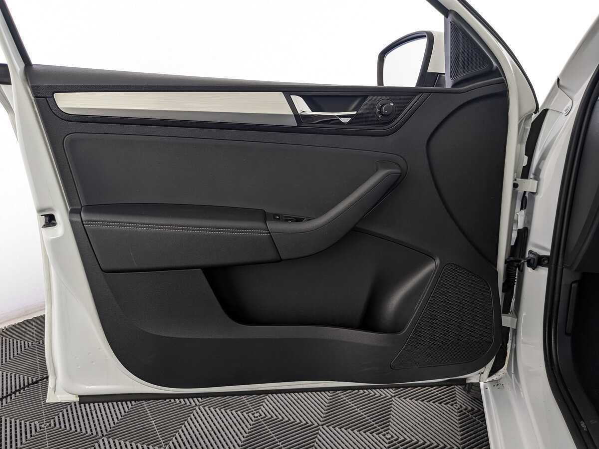 Б/У Шкода Рапид 2019 года. Фото: #14