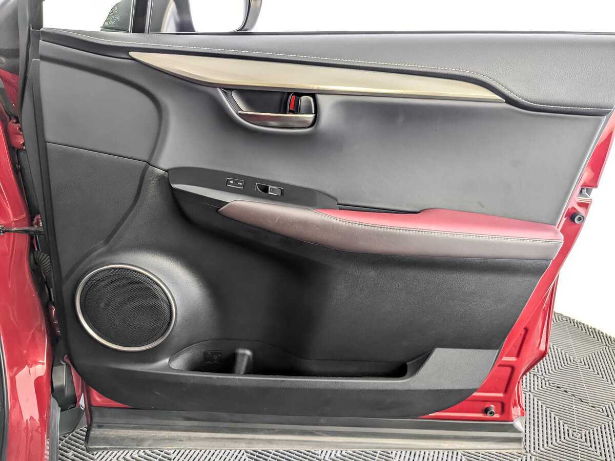 Lexus NX 2019 года с пробегом. Фото: #19