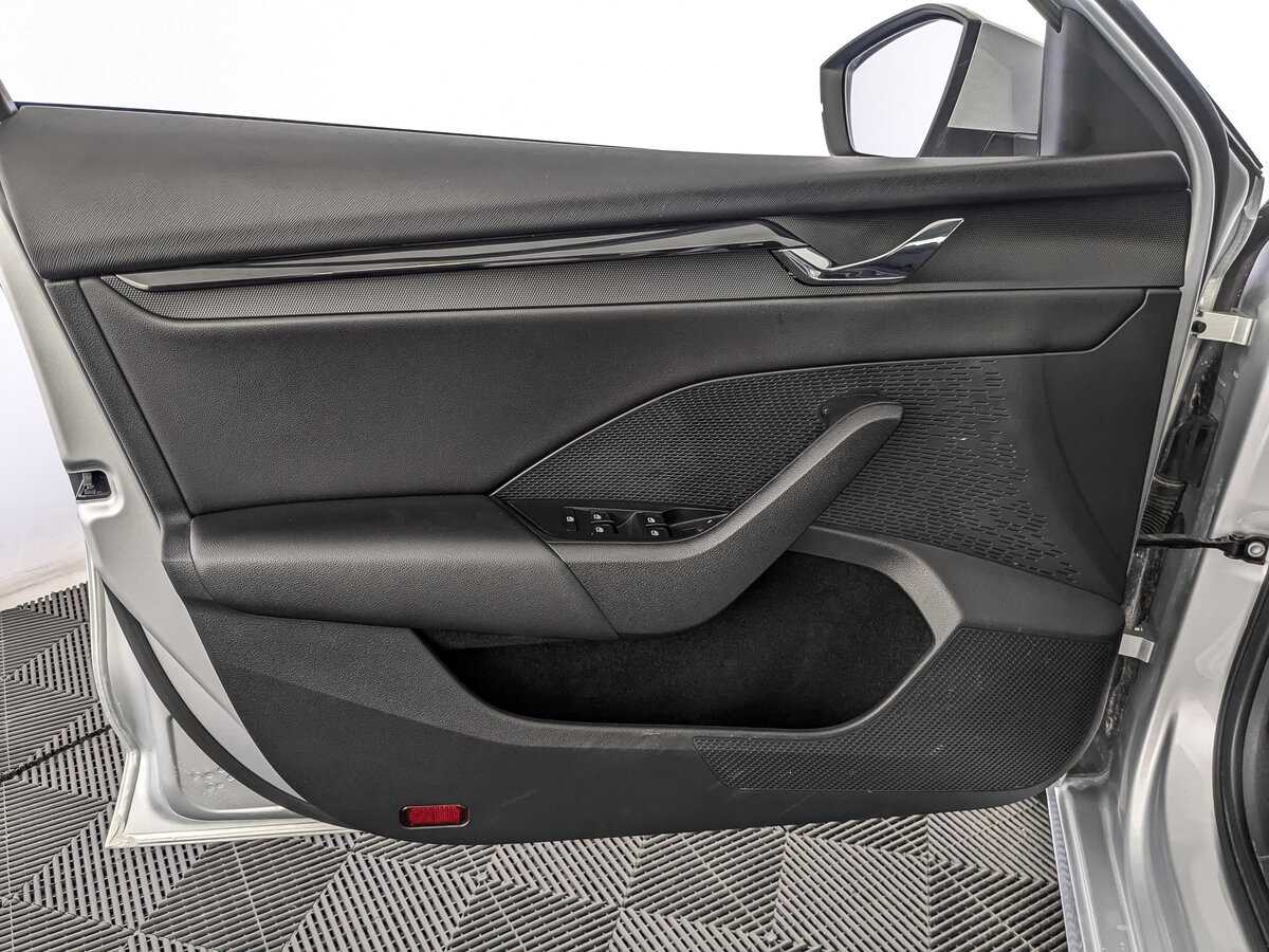 Б/У Шкода Октавия 2021 года. Фото: #14