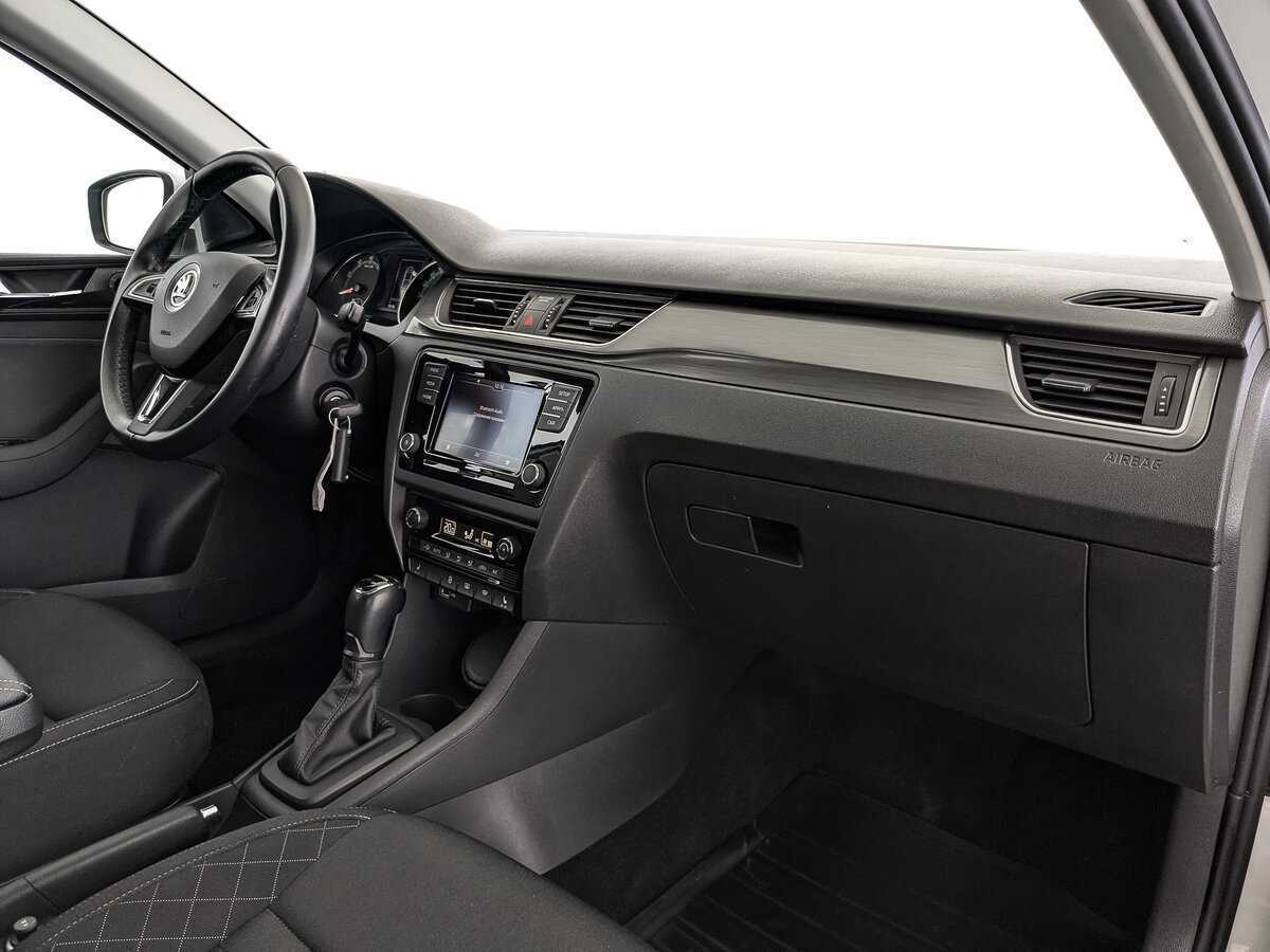 Б/У Шкода Рапид 2018 года. Фото: #8