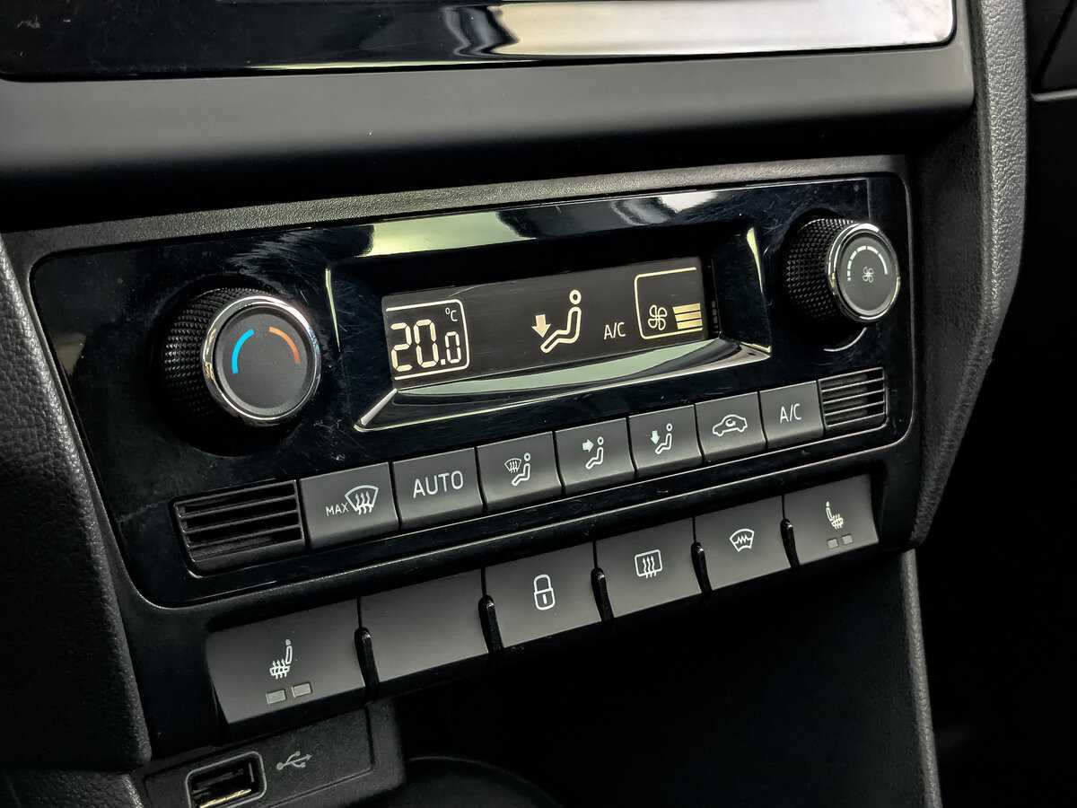 Б/У Шкода Рапид 2018 года. Фото: #20