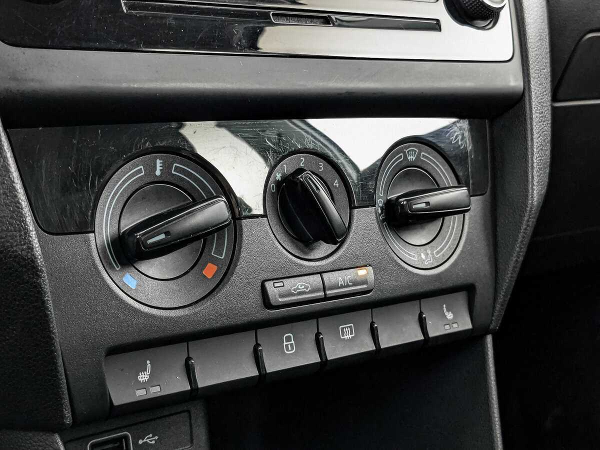 Б/У Шкода Рапид 2019 года. Фото: #16